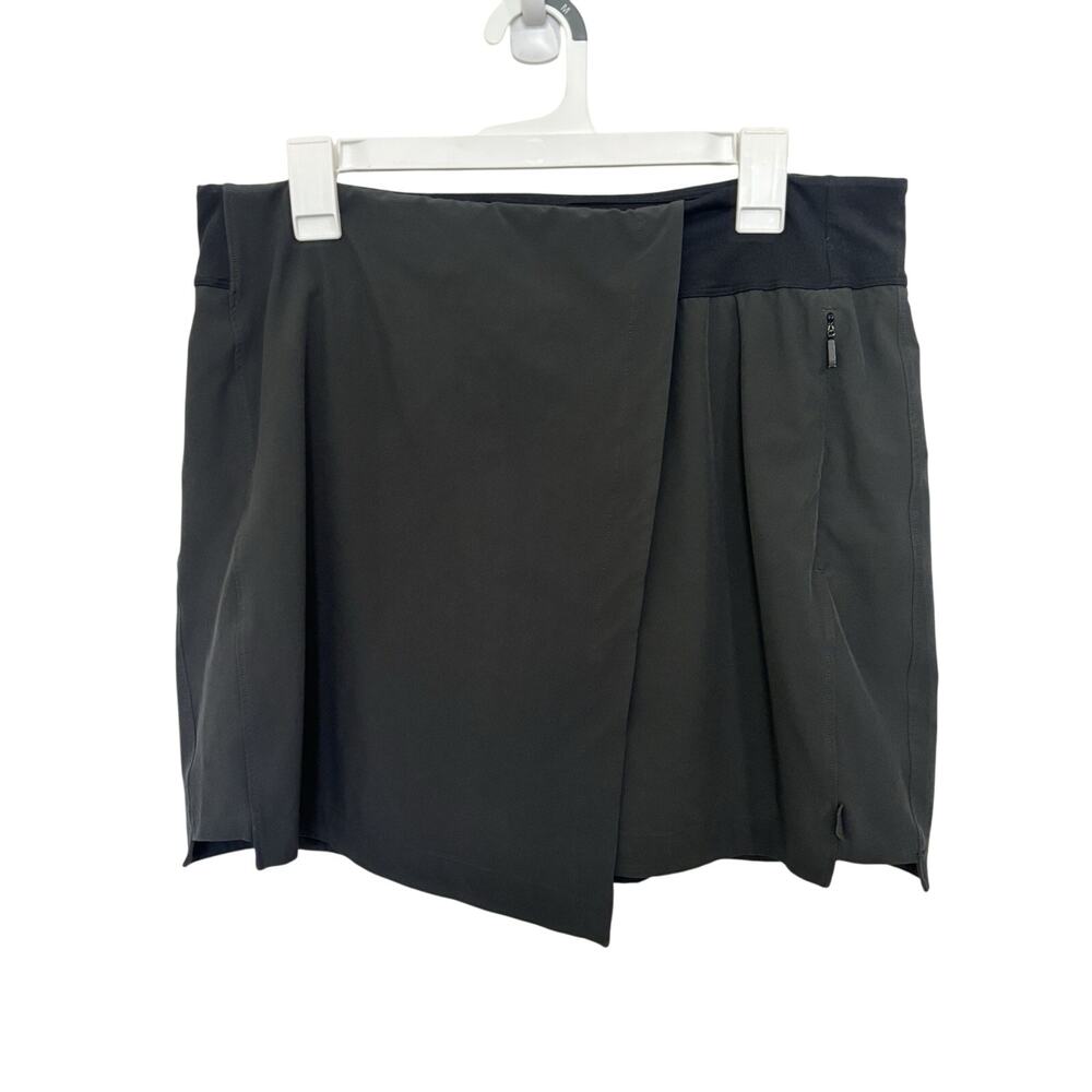 REI Co-op Faux Wrap Skort Large Gorpcore Hiking Outdoors Golf Pickleball Tennis